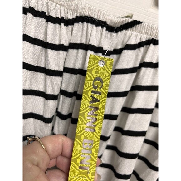 0092) NWT $49‎ Gianni Bini Top Blouse Crop Shirt Size Xsmall New Black White - Picture 4 of 9